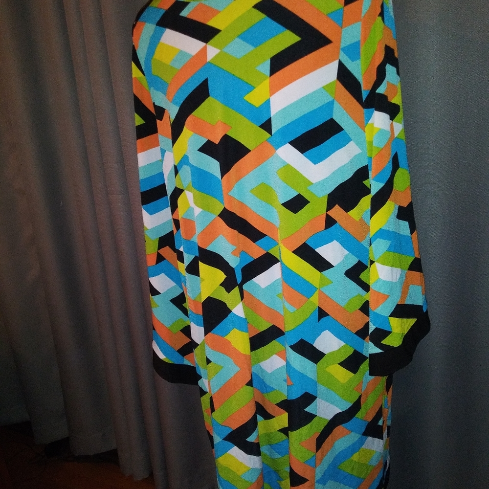 Geometric Dress - Picture 5 of 8